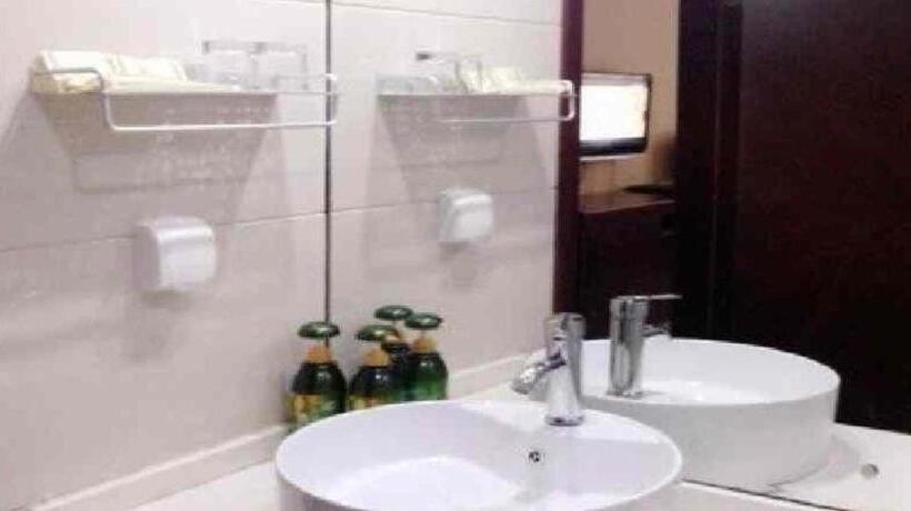هتل Weihai Huayu Business