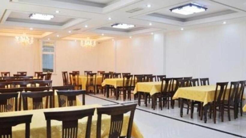 هتل Weihai Huayu Business