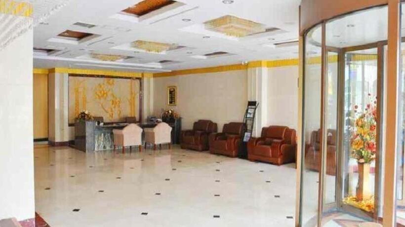 هتل Weihai Huayu Business