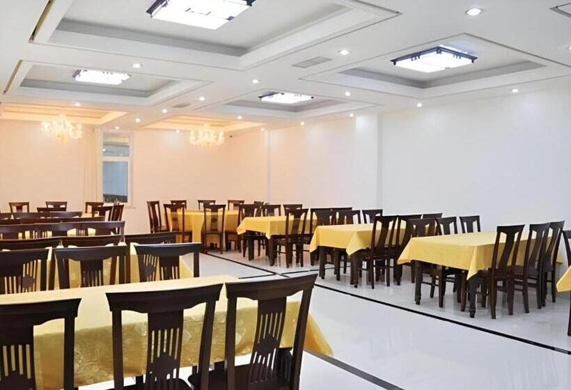 هتل Weihai Huayu Business