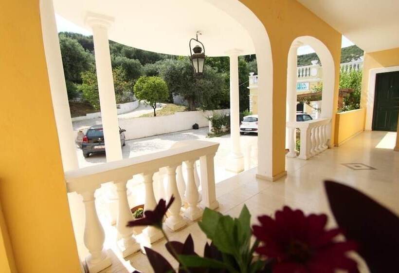 Avra Paradise Apart
