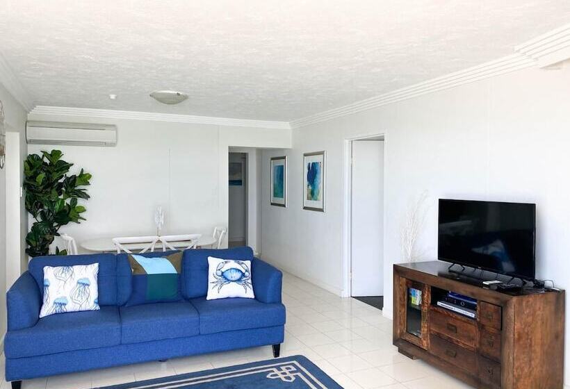 Beachside Tower Apartments
