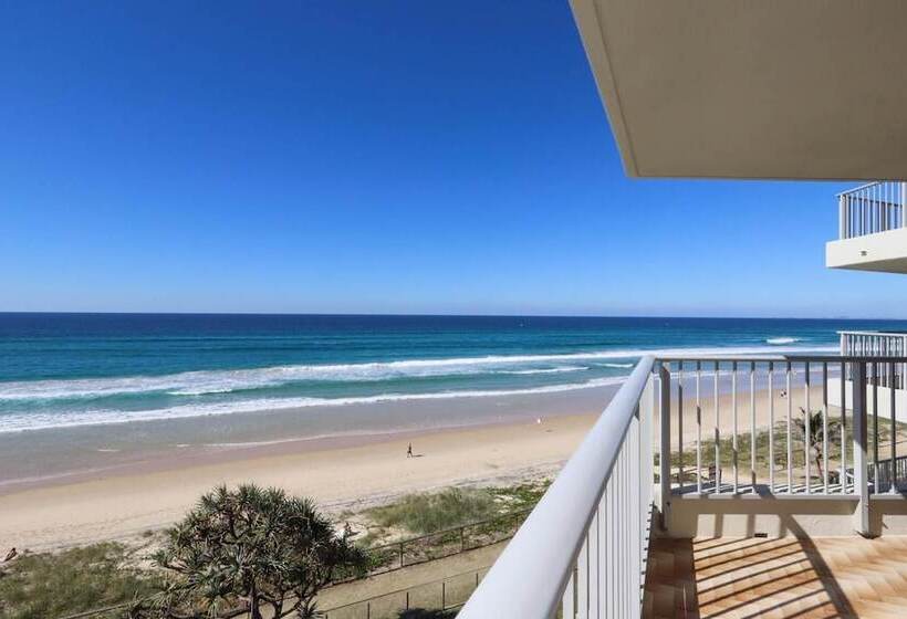 Beachside Tower Apartments