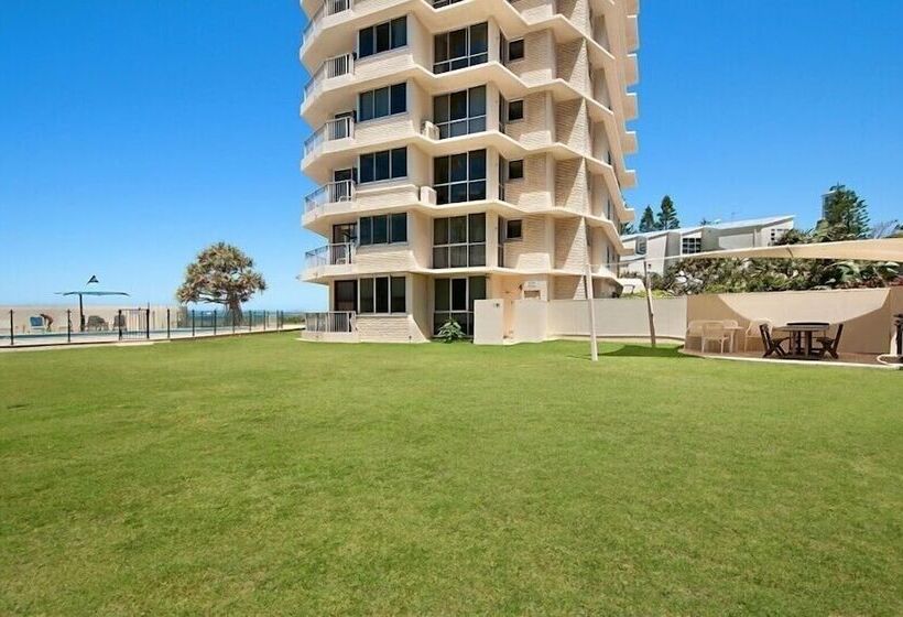 Beachside Tower Apartments