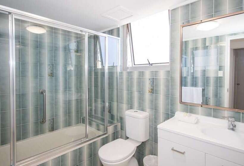 Beachside Tower Apartments