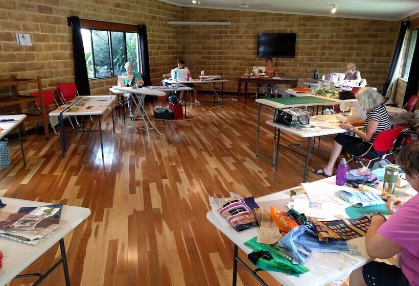 هتل Alstonville Country Cottages