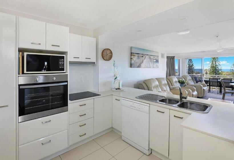 هتل Beachside Resort Kawana Waters