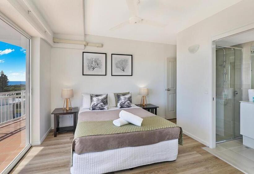 هتل Beachside Resort Kawana Waters