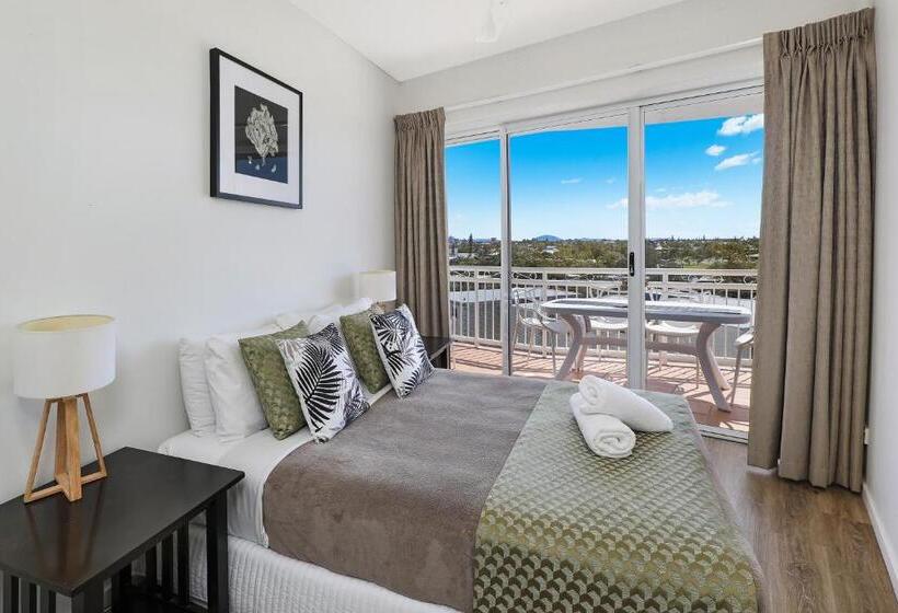 هتل Beachside Resort Kawana Waters