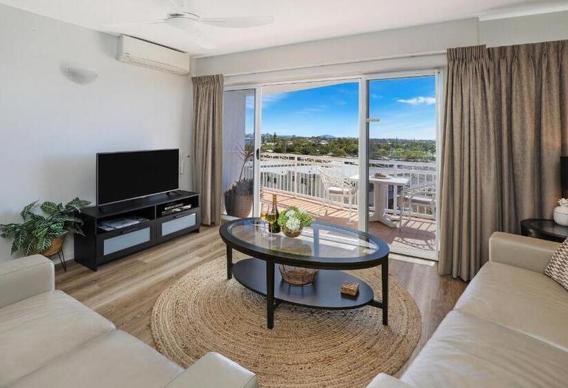 هتل Beachside Resort Kawana Waters