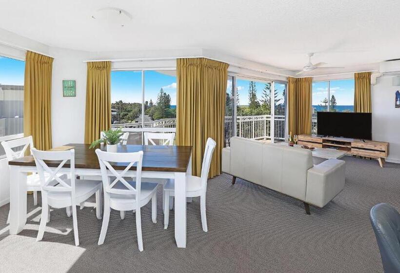 هتل Beachside Resort Kawana Waters