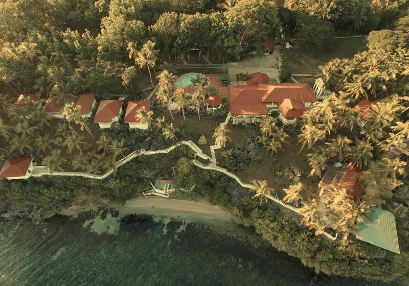 Hotel Blue Star Dive & Resort