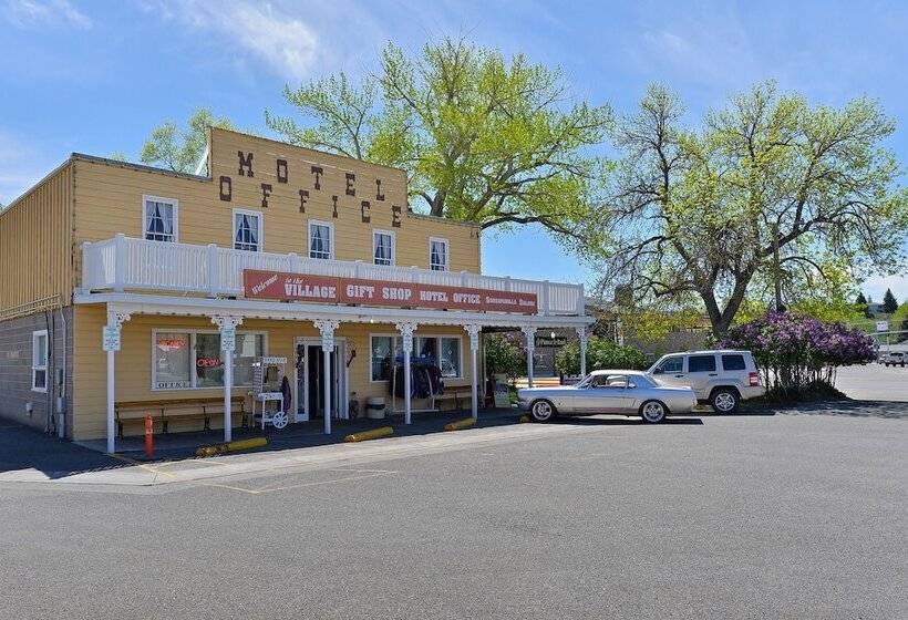 فندق Buffalo Bill Cabin Village