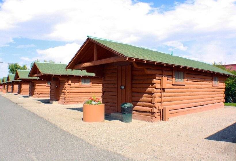 هتل Buffalo Bill Cabin Village