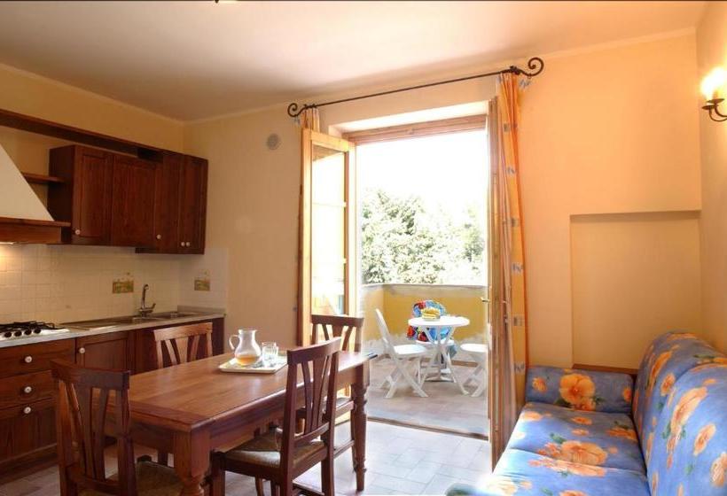 فندق Camping Le Capanne