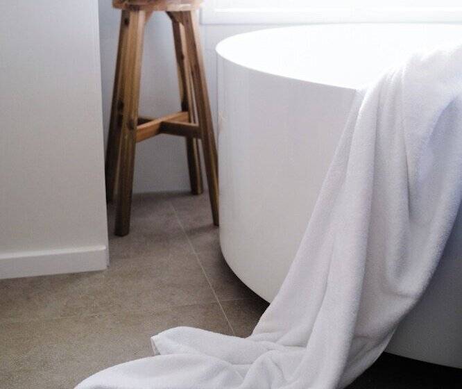 هتل Chimes Spa Retreat