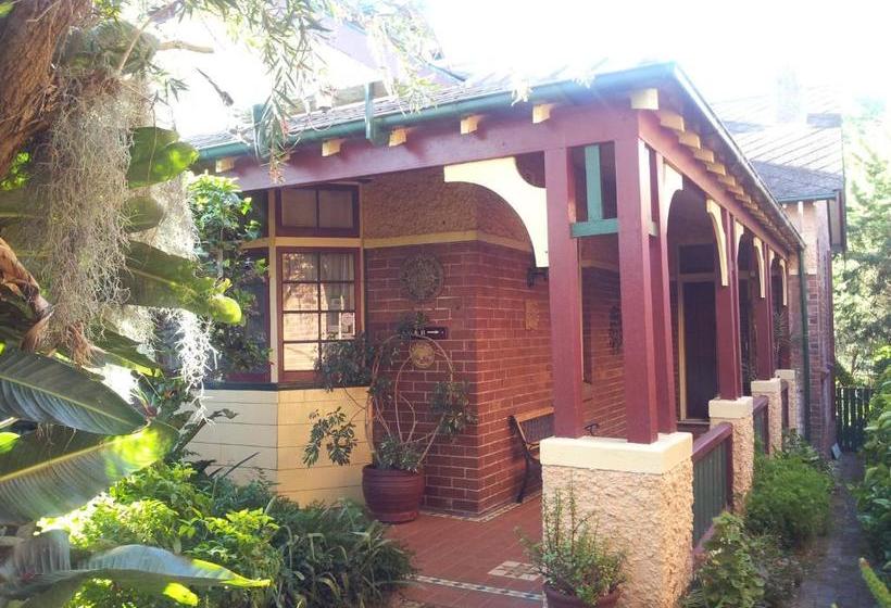 هتل Hamilton Heritage B & B