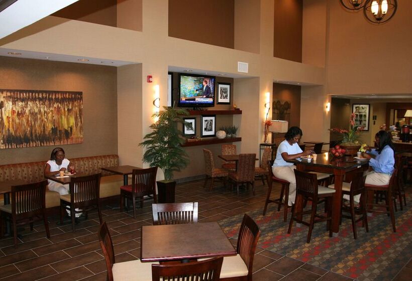 فندق Hampton Inn & Suites West Point