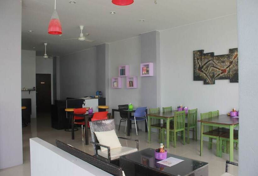 Fotos del hotel Holiday Home Patong:  11