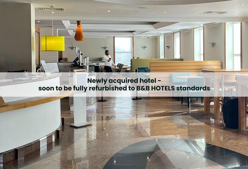Fotos del hotel Holiday Inn London  Heathrow T5:  6