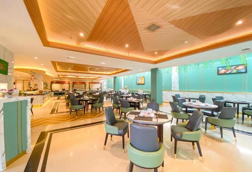 Fotos del hotel Hotel @Hom Platinum Gowongan:  13