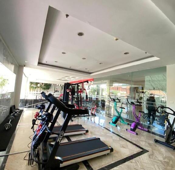 Fotos del hotel Hotel @Hom Platinum Gowongan:  14