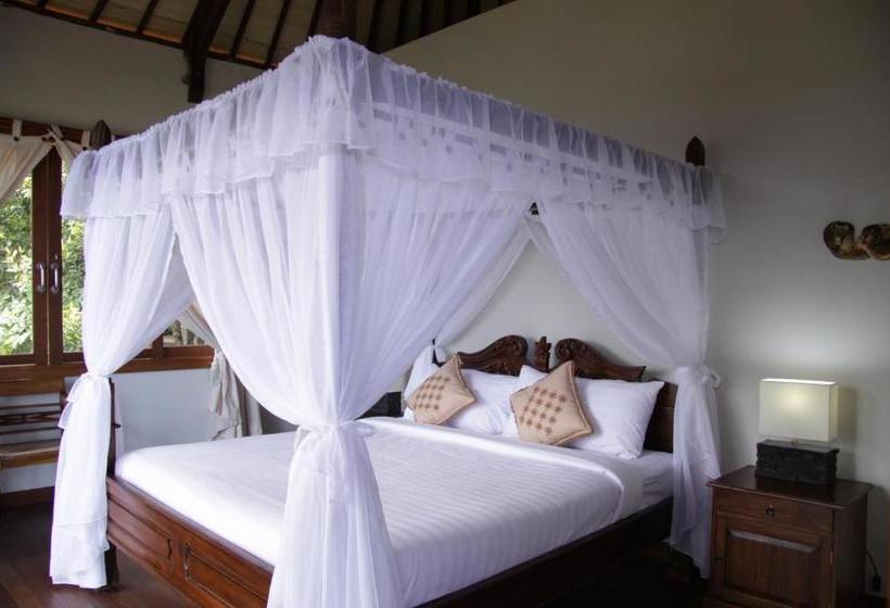 Отель Munduk Sari Garden Villa