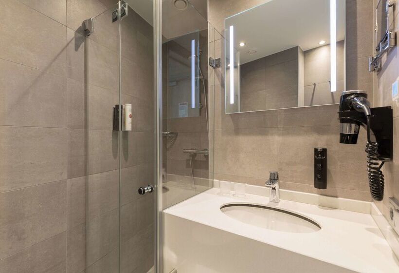 هتل Ramada The Hague Scheveningen