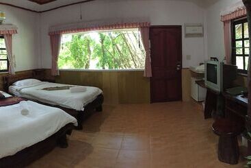 هتل Saiyok River House