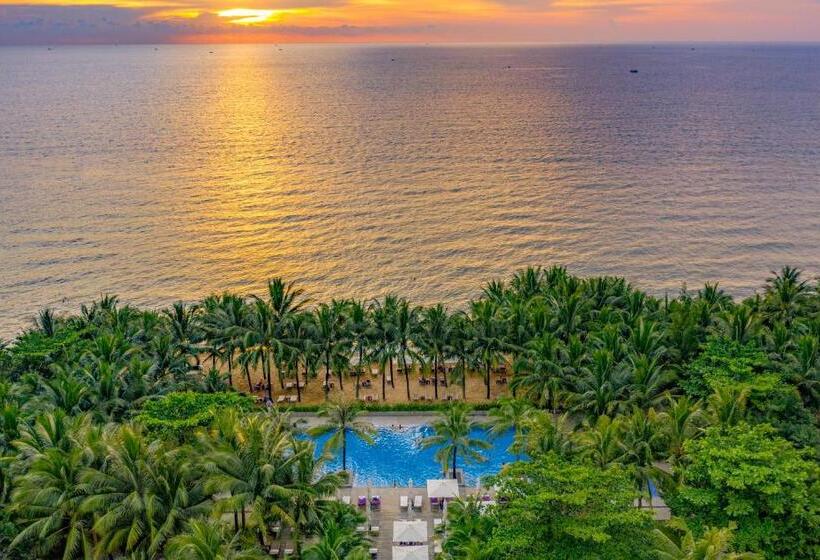 هتل Salinda Resort Phu Quoc  Sparkling Wine Breakfast