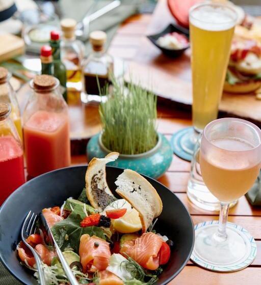 هتل Salinda Resort Phu Quoc  Sparkling Wine Breakfast