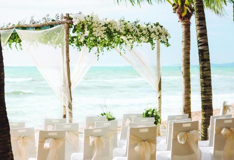 هتل Salinda Resort Phu Quoc  Sparkling Wine Breakfast