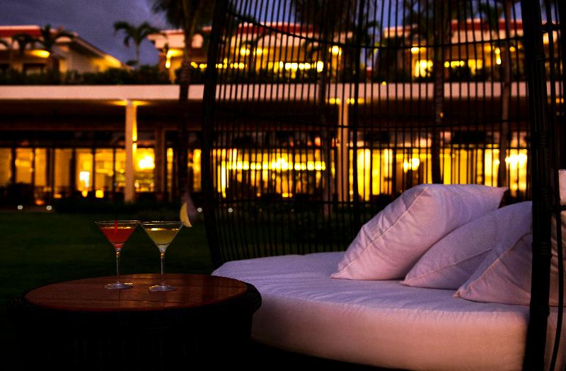 هتل Salinda Resort Phu Quoc  Sparkling Wine Breakfast