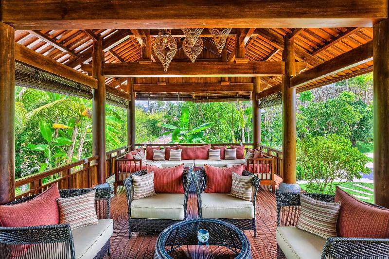 هتل Salinda Resort Phu Quoc  Sparkling Wine Breakfast