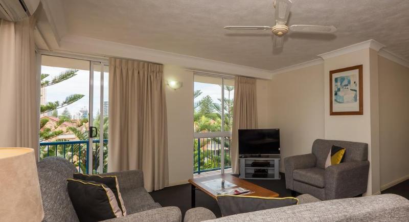 هتل San Mateo On Broadbeach