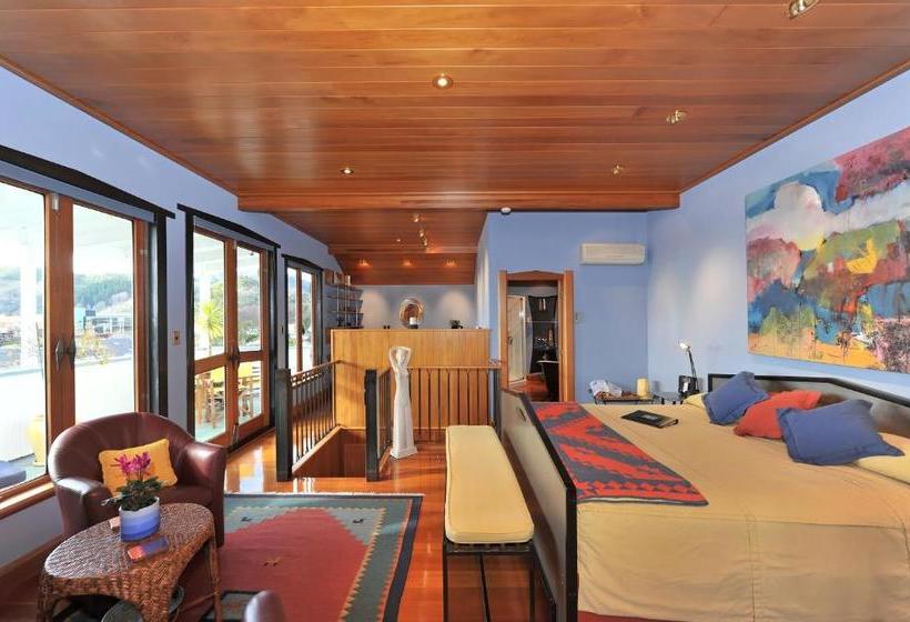 هتل Shelbourne Villa