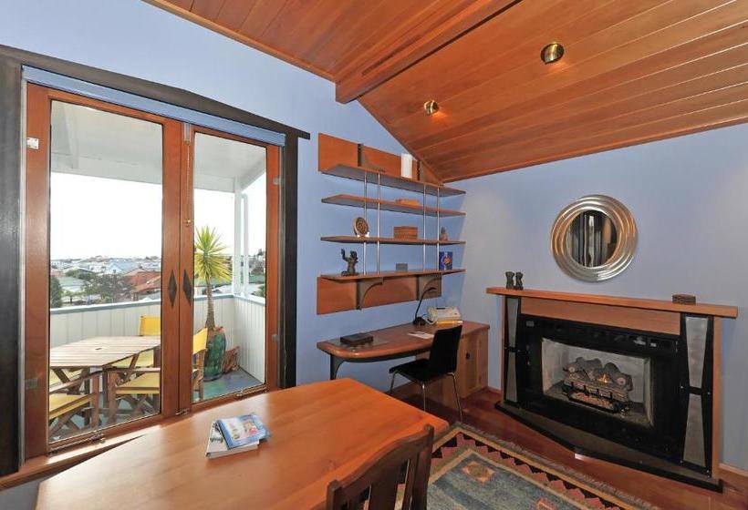 هتل Shelbourne Villa