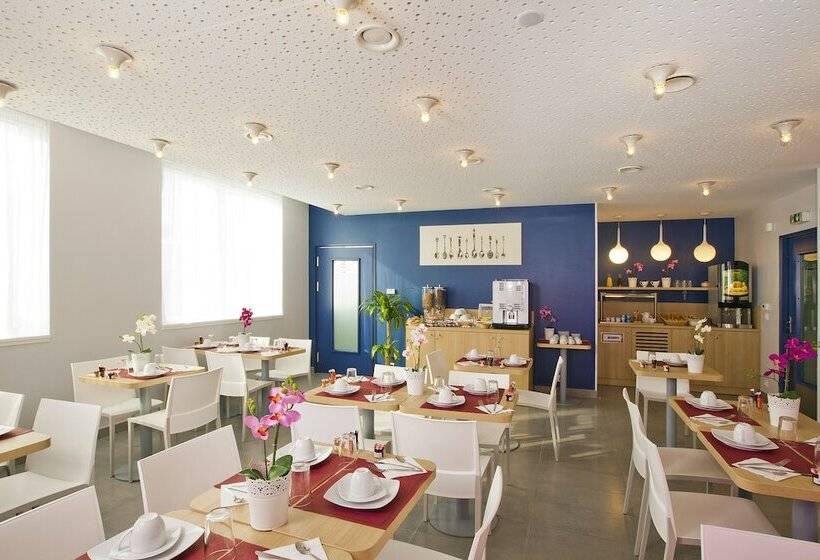 هتل Séjours & Affaires Massy Atlantis