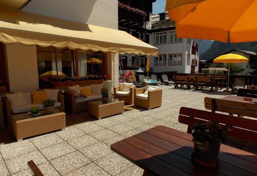 فندق Sport  Enrosadira