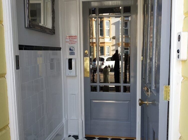 Fotos del hotel The Castleton:  2