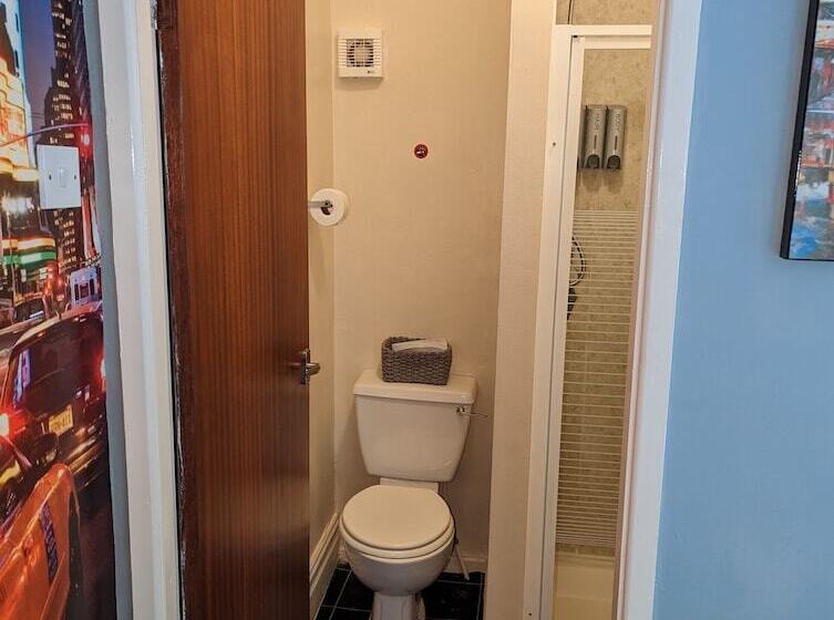 Fotos del hotel The Mercury, Blackpool  Over 21 S Only:  2