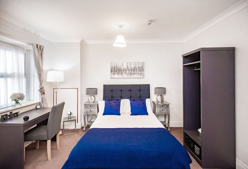 Fotos del hotel Trivelles Seaview Blackpool:  2