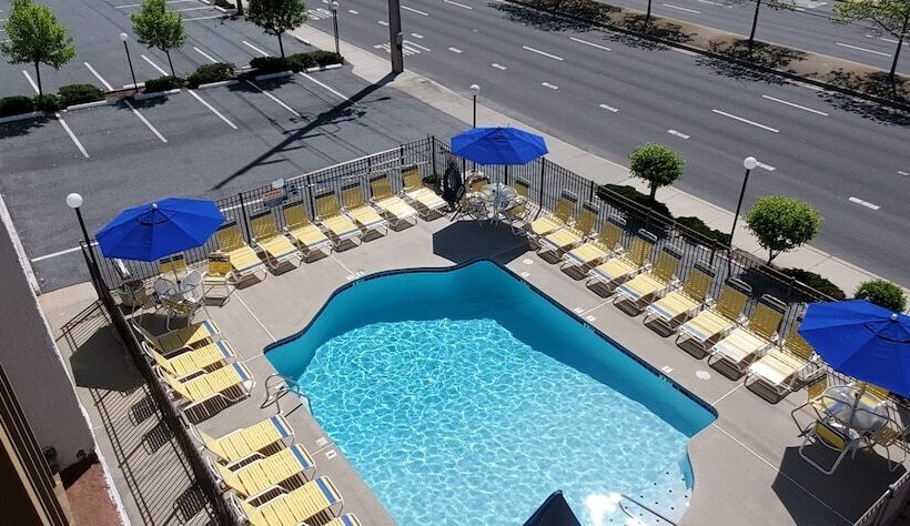 Sea Hawk Motel