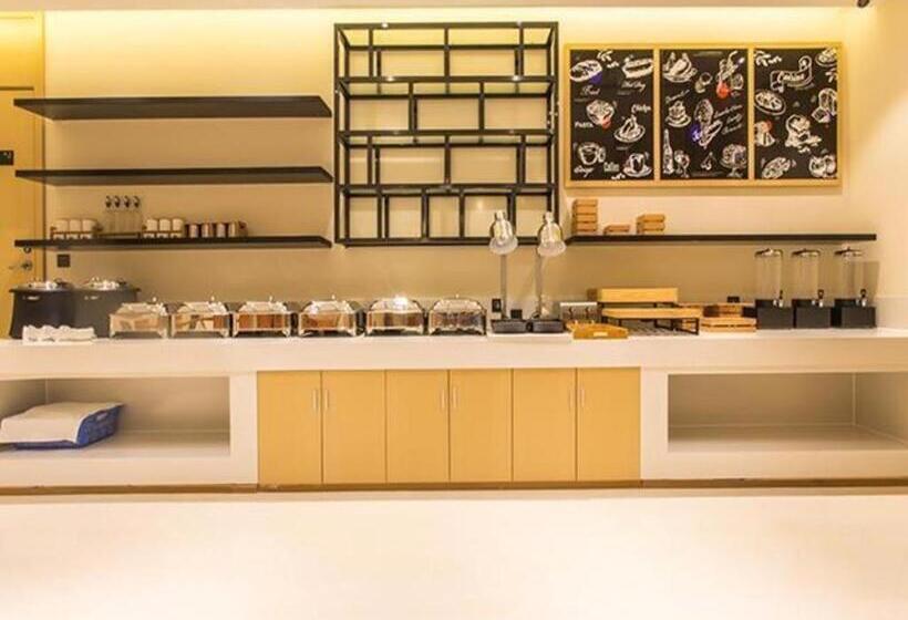 Отель City Comfort Inn Nanning Yudong Jinxiang Metro Station