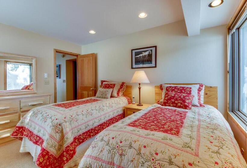 هتل The Bluff Mountain Retreat