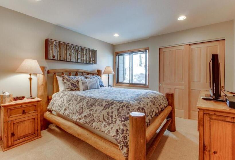هتل The Bluff Mountain Retreat