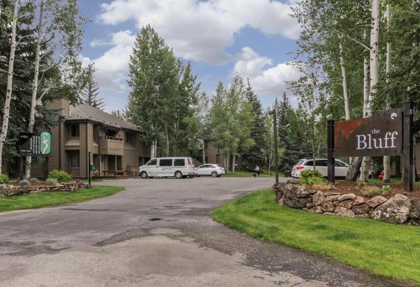 هتل The Bluff Mountain Retreat