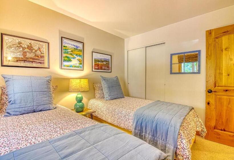 هتل The Bluff Mountain Retreat