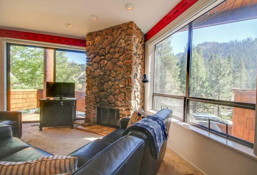 ホテル Christy Lane Condo