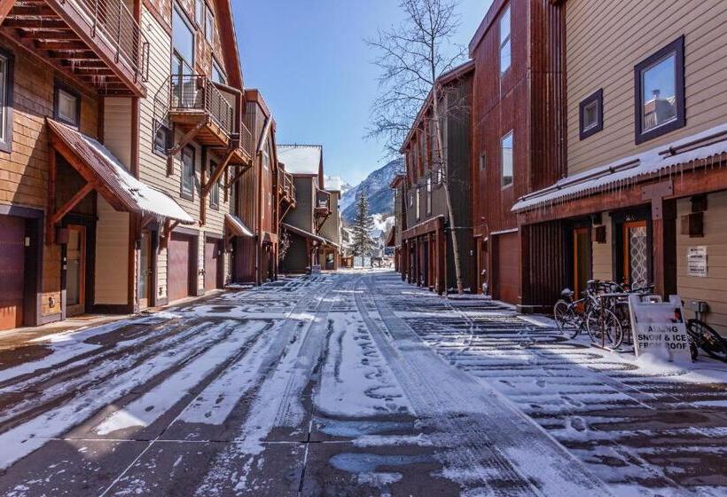 هتل Double Diamond Ski In/ski Out Chalet